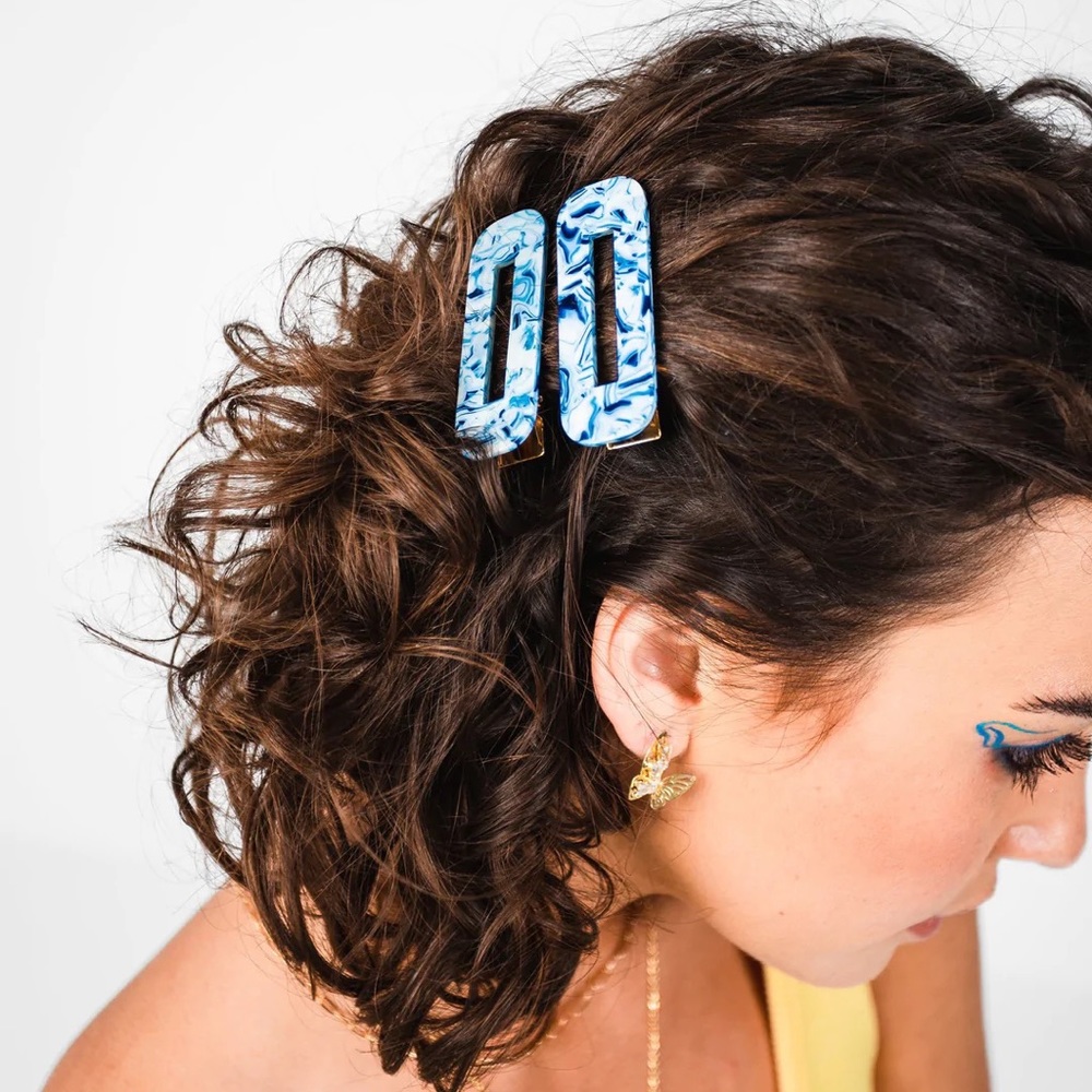 Swirl hair clip